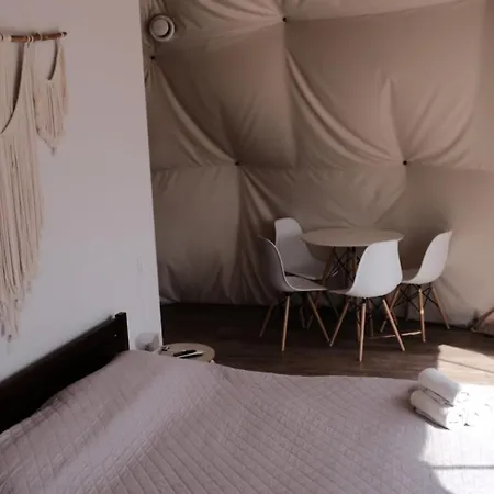 глемпінг де вайб Luxury tent Vorokhta